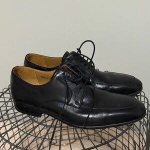 Magnanni Black Leather Oxfords